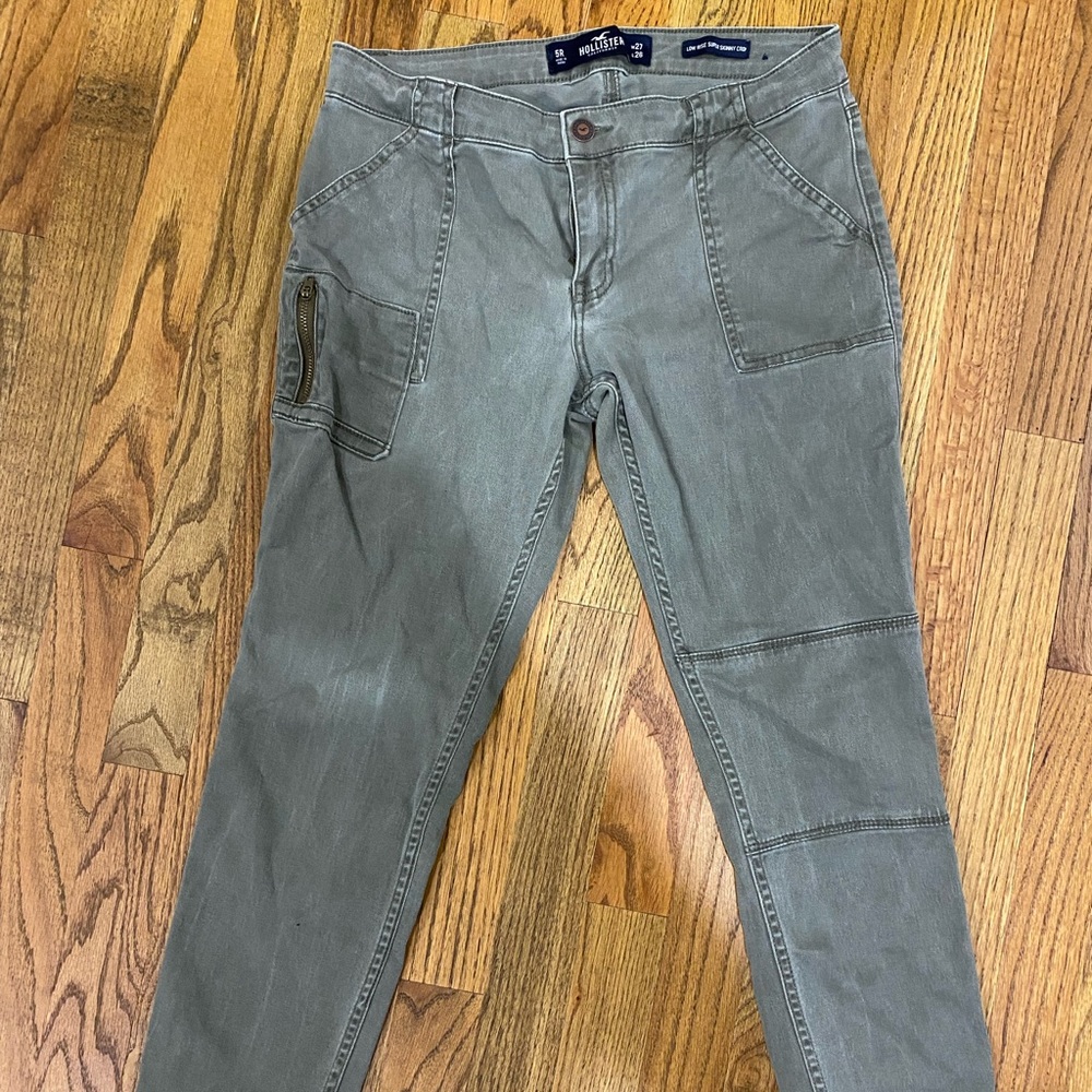 Hollister low rise super skinny crop, 5R